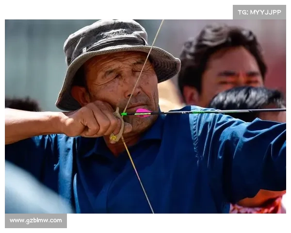 五彩神箭赛促进民族文化交流 藏族选手勇夺传统弓团体金牌